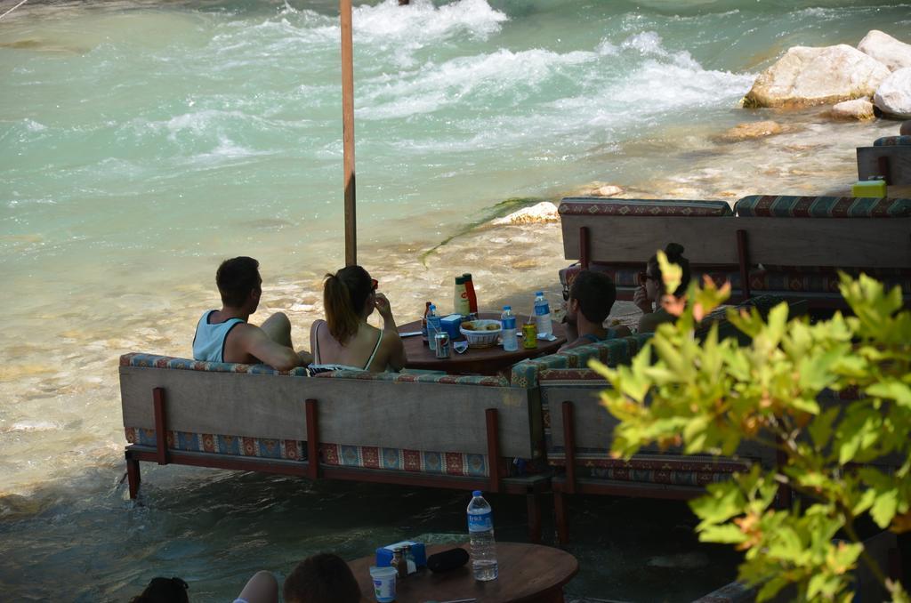Gorge Club Hotel Saklikent ภายนอก รูปภาพ